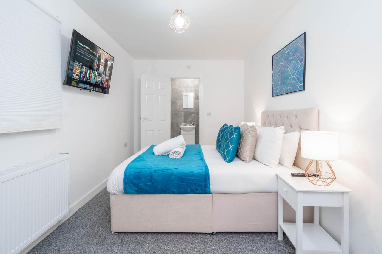 Two Bedroom Apartment - En Suites - Smart Tv'S - Wifi - Netflix - Bearwood Бирмингем Экстерьер фото